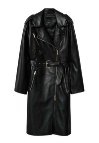 Long manteau trench en cuir noir avec ceinture, fermeture éclair asymétrique à l'avant, poches latérales zippées et col à revers large.