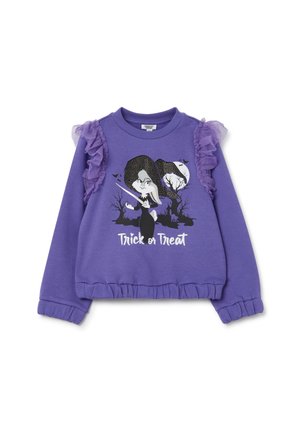 Sudadera morada con acentos de volantes, que presenta un gráfico Halloween de una bruja y murciélagos. El dobladillo y los puños acanalados aportan textura.