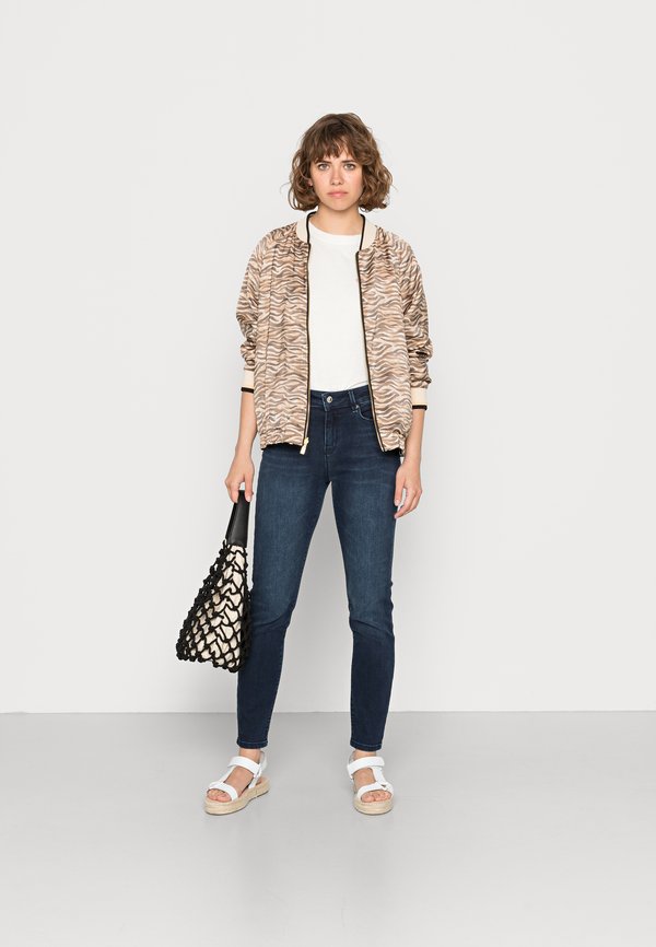 ALEXA ANKLE COOL - Jeans Skinny Fit2