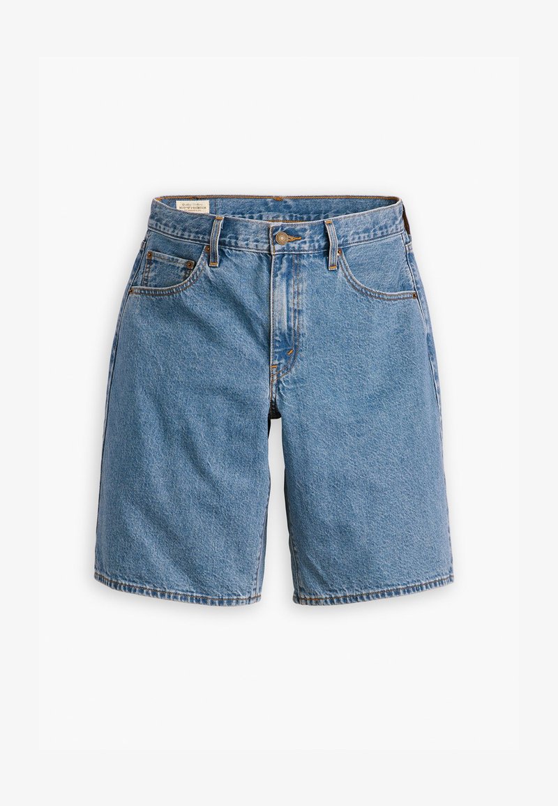 Blå denimshorts med en klassisk fem-lommers design, glidelås med knappe-lukking og frynsete kant.