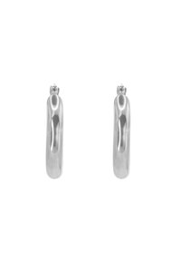 Orecchini a cerchio in argento con un design liscio e arrotondato, caratterizzati da una finitura lucida e da una chiusura sicura nella parte superiore.