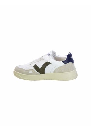 SNEAKERS - Sneaker low - white