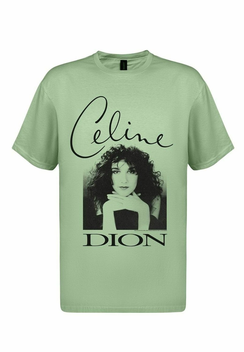 Světle zelené bavlněné tričko s černobílou grafikou ženy s kudrnatými vlasy a textem "Celine Dion" tučnými písmeny.
