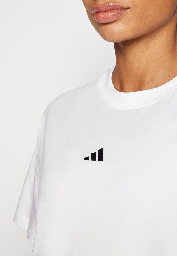 ESSENTIALS SMALL LOGO  - Basic T-shirt2