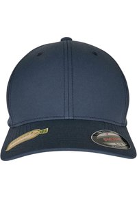 Marineblå caps med en strukturert design, laget av teksturert stoff. Har to sidemerker og en buet skygge.