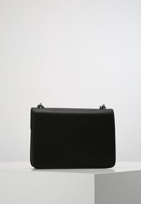 Even&Odd Borsa a tracolla - black