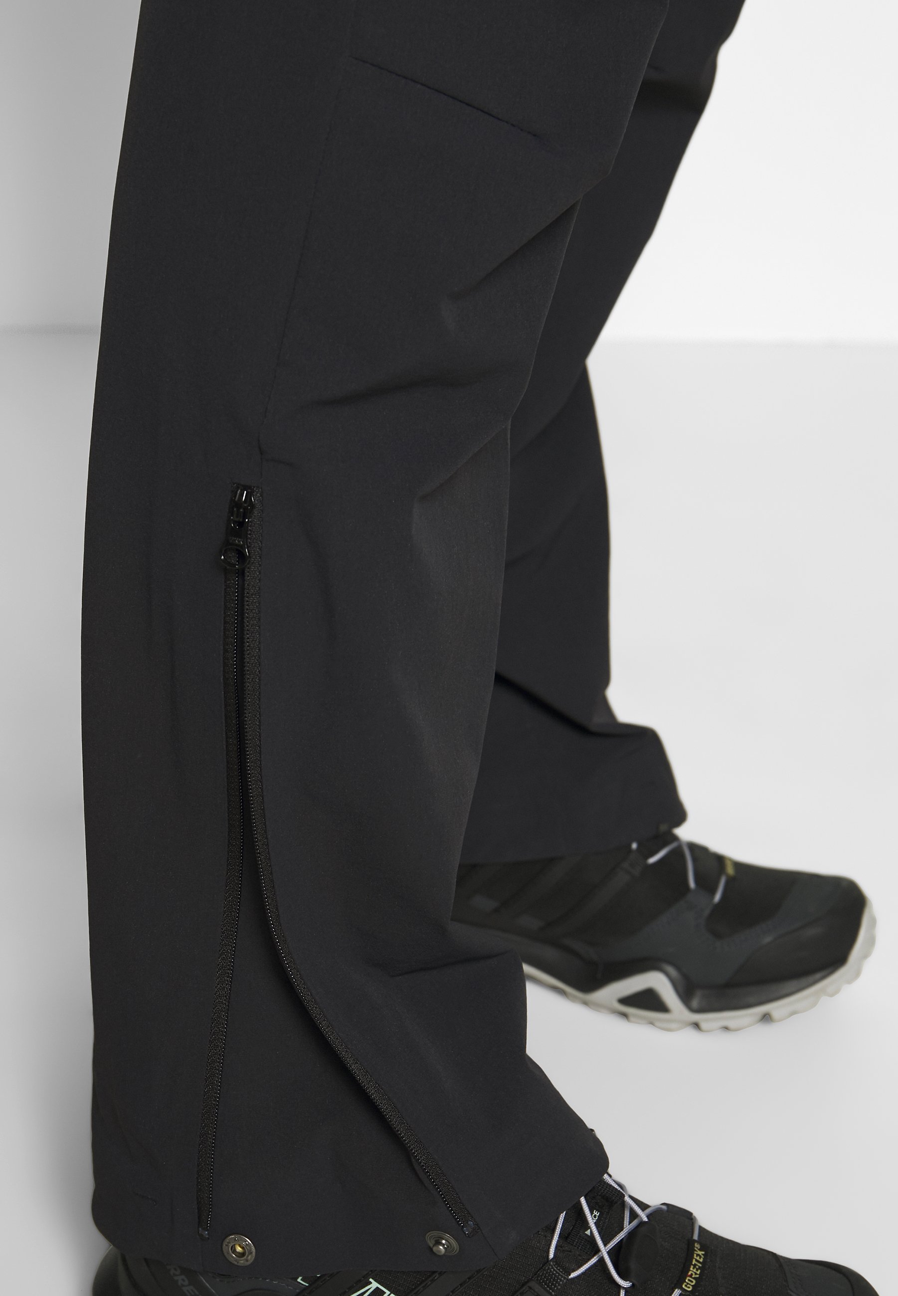 FALKETIND FLEX PANTS Friluftsbyxor caviar FALKETIND FLEX PANTS Friluftsbyxor caviar