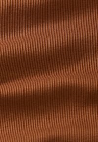 Nem kiválasztott, tobacco