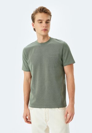 - T-shirt basic