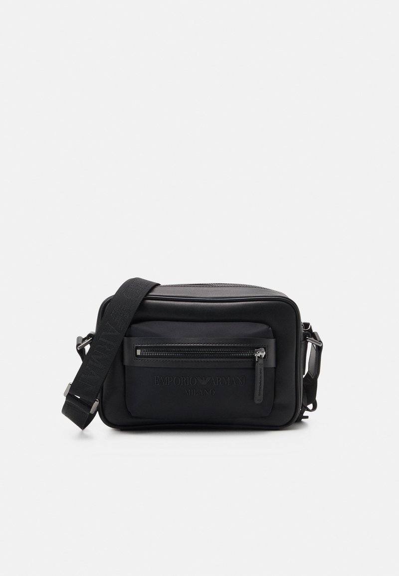Emporio Armani CROSSBODY REGENERTAED SPEACIAL UNISEX Umhängetasche