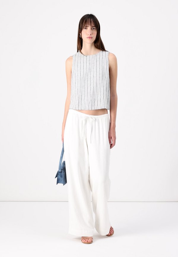 Tie-Back Linen-Blend Shell Top - Top2