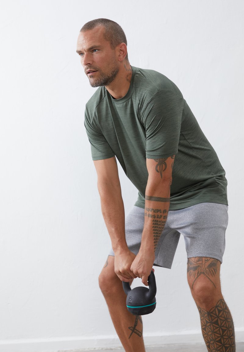 Pier One Sport - T-shirts basic - mottled dark green, Forstør