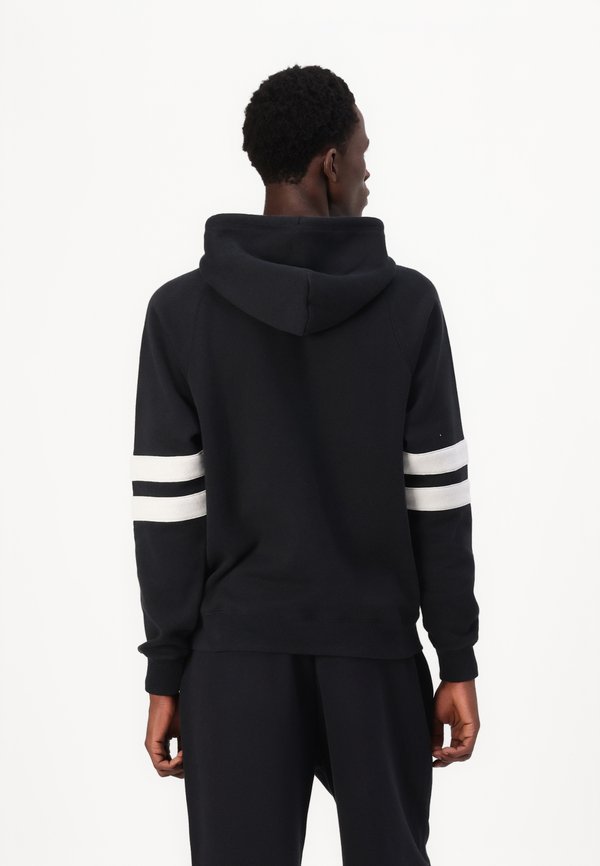 Boxy Logo Hoodie - Sweatshirt2