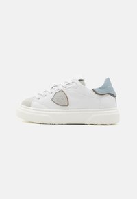 Kijelölve, white/pearl/sky blue/grey