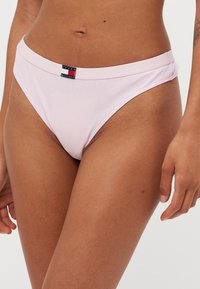 Tommy Hilfiger - Stringi