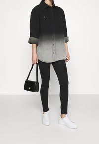 Missguided Pitkä takki - black