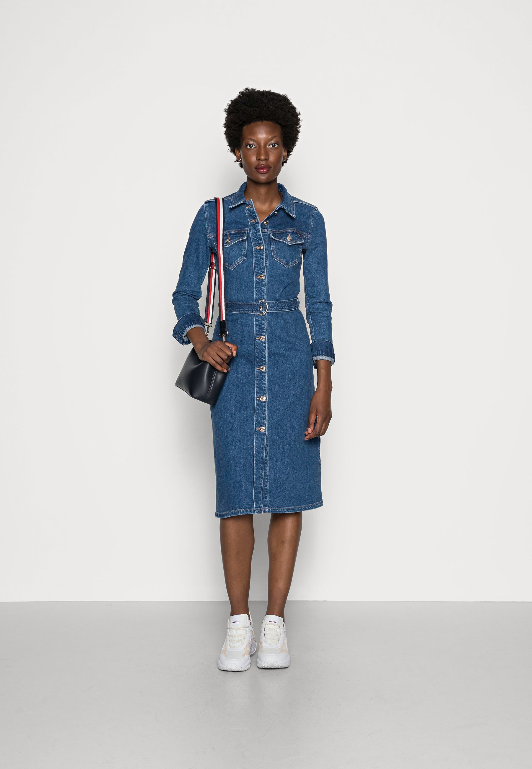 Tommy Hilfiger FITTED MIDI LENGTH LENY DRESS - Vestito di jeans - leny/blu  - Zalando.it