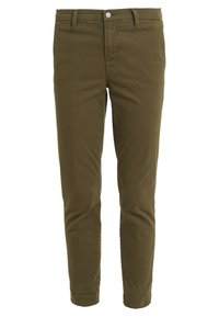 Olivgrön bomullbyxor med slim fit, utrustade med dragkedja, fem fickor och subtil kontrastsöm.