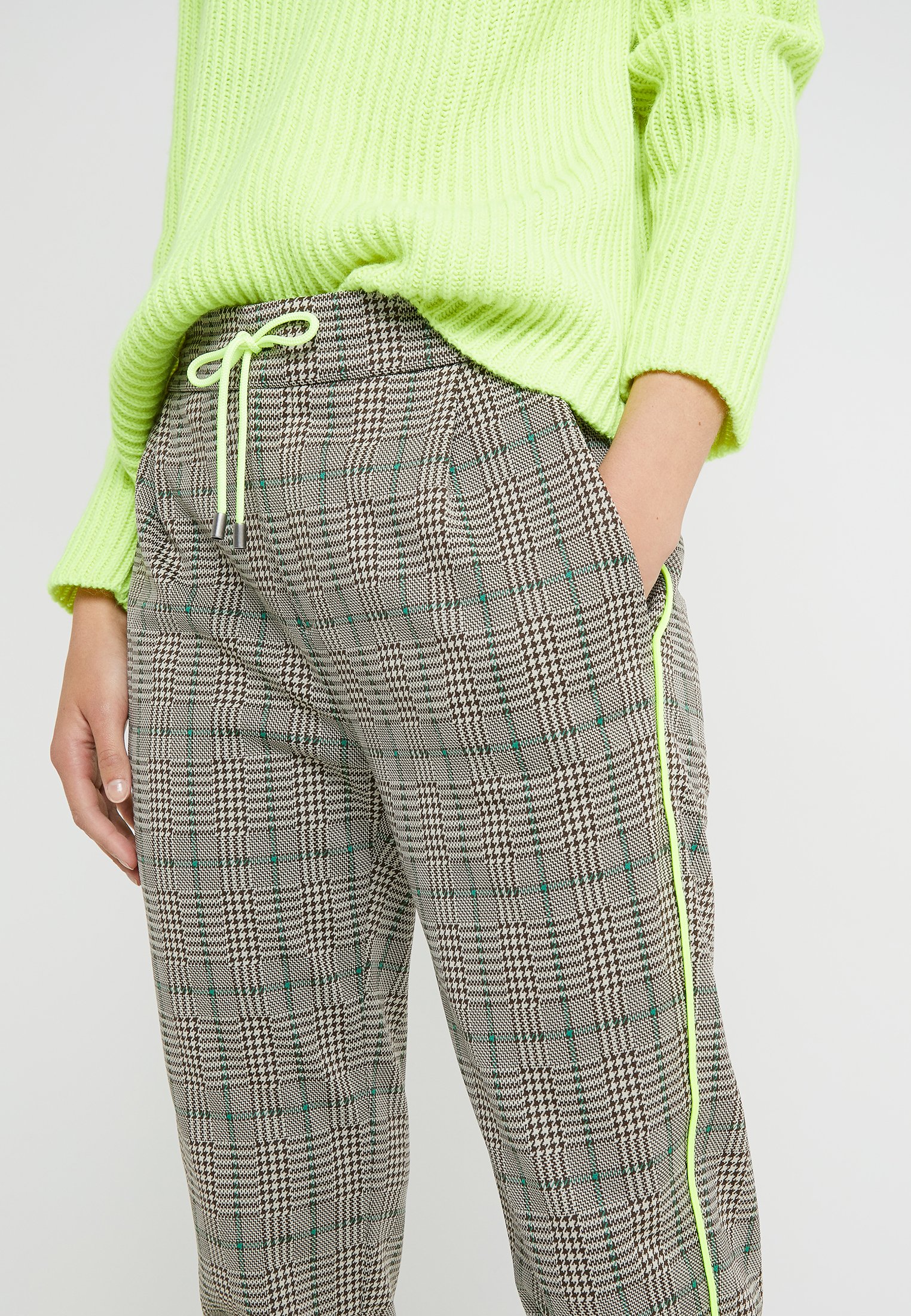 DRYKORN LEVEL Bukse check neon Zalando.no DRYKORN LEVEL Bukse check neon Zalando.no