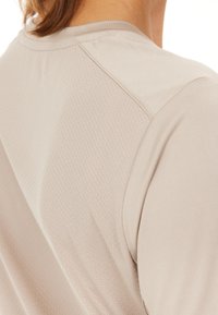 ELITE LAB Sports T-shirts - 1136 simply taupe