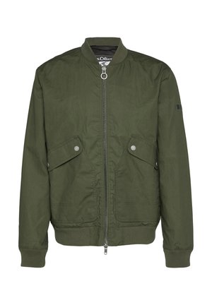Olijfgroene bomberjack met een ritssluiting aan de voorkant, ribbelkraag en manchetten, twee voorzakken met klep en een gladde, licht gestructureerde stof.