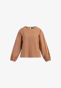 Unselected, hellrost