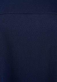 Thumbnail Image 6