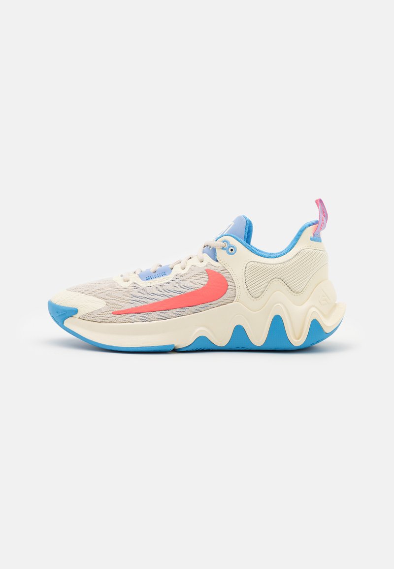 Nike Performance GIANNIS IMMORTALITY 2 Basketball shoes coconut milk/hot punch/university