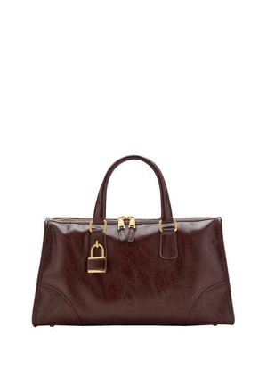 Sac à main en cuir marron foncé avec doubles anses, fermeture éclair dorée et détail de cadenas à l'avant, forme rectangulaire avec base structurée.