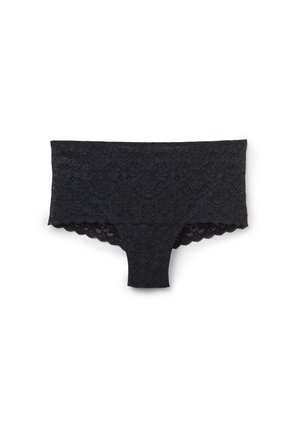 Zwarte kanten hipster damesondergoed met bloemmotieven en geschulpte randen, plat gelegd op een witte achtergrond.