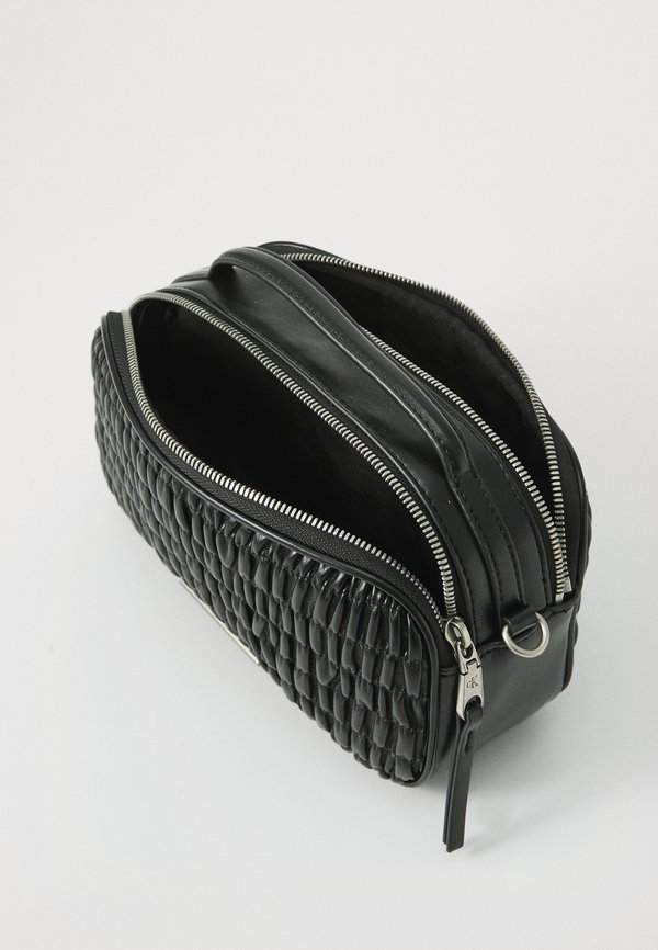 RUCHED CROSSBODY CAMERA BAG - Handbag2