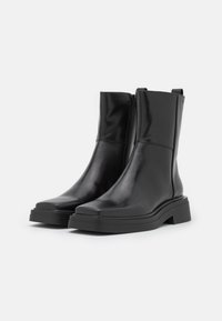vagabond eyra ankle boots