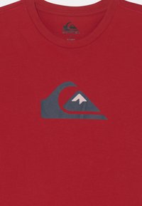 Quiksilver COMP LOGO TEE  - T-shirt estampada - chili pepper