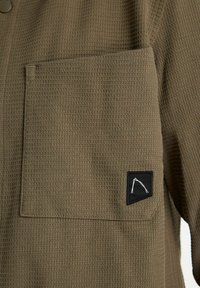 Unausgewählt, brown