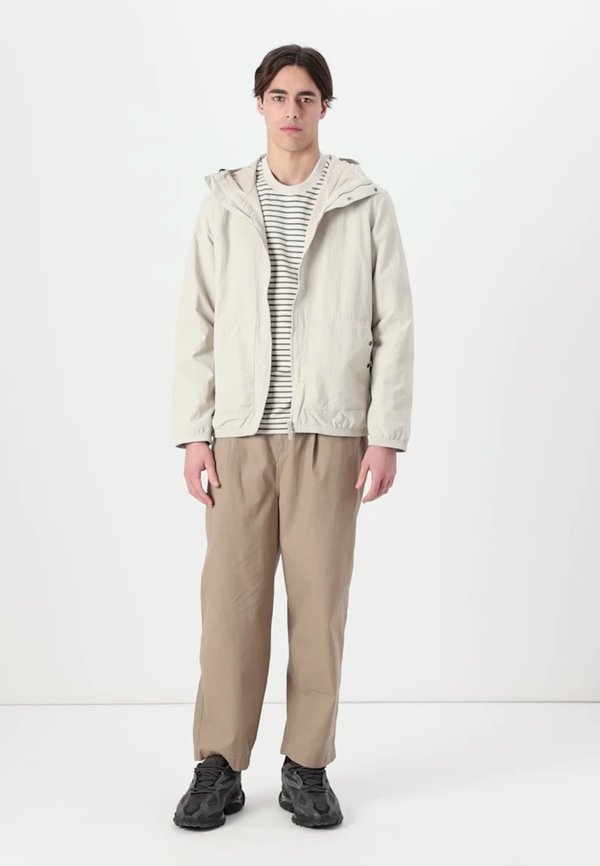 RIVERDALE SHOWERPROOF JACKET - Waterproof jacket - mist2