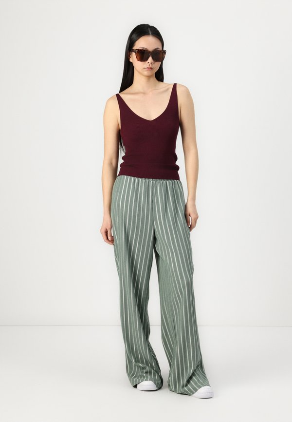 ONLANNY LIFE PANT - Trousers2