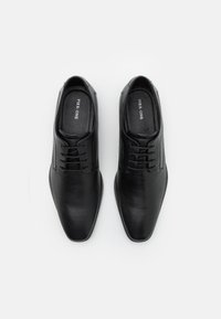 Pier One LEATHER  - Sapatos de atacadores - black