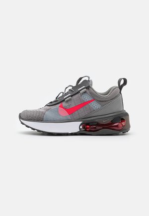 AIR MAX SPHERE BP - Zapatillas - flat pewter/siren red/medium ash/white