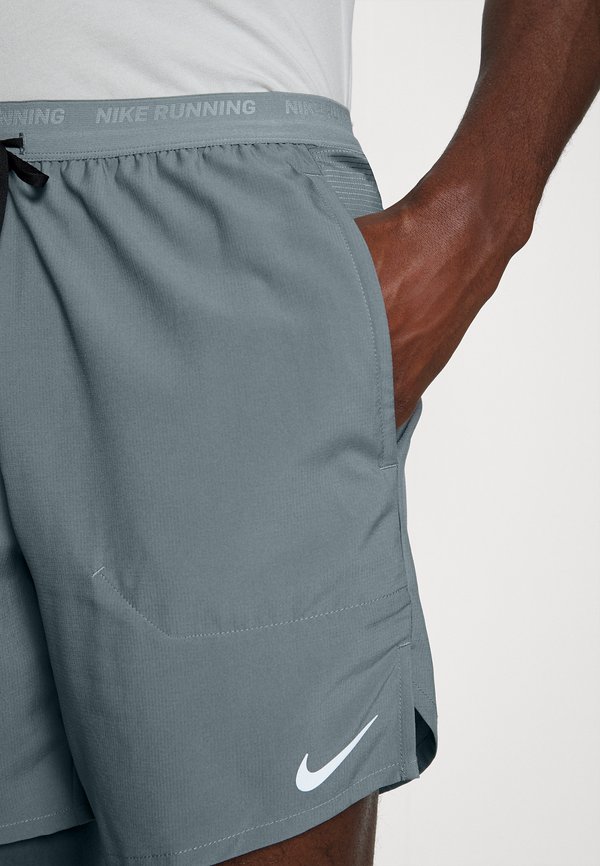 STRIDE  - Sports shorts2