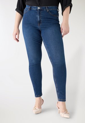 - Jeansy Skinny Fit