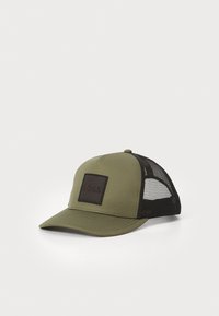 Unselected, open green