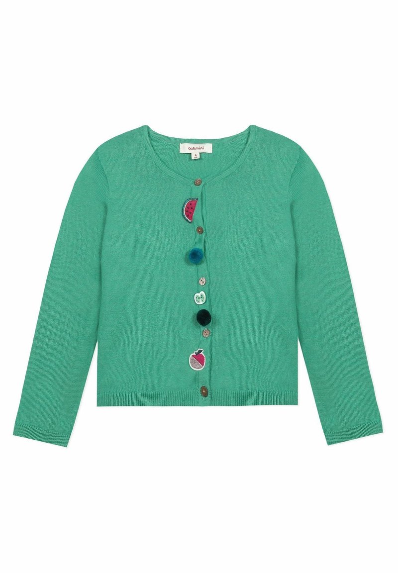 Zelený pletený cardigan s kulatým výstřihem, zdobený dekorativními nášivkami ve tvaru ovoce a bambulkami podél légy s knoflíky.