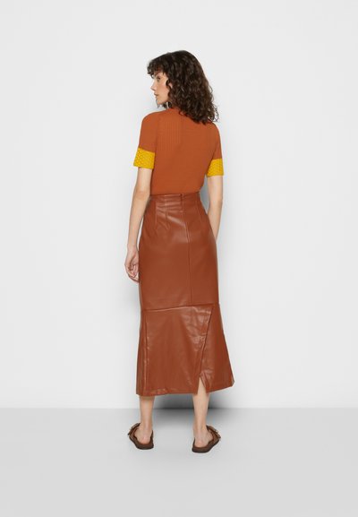 STAUD LAUREL SKIRT - Saia evasé - whiskey