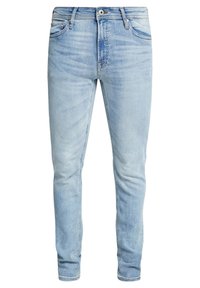 Jeans de denim azul claro con corte ajustado, diseño clásico de cinco bolsillos, cierre de botón metálico y un leve desgaste en la superficie de la tela.