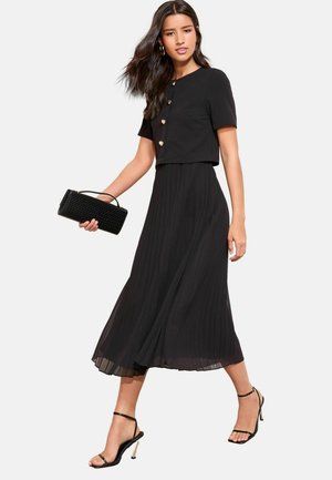 REGULAR FIT - BUTTON DOWN 2-IN-1 PLEATED  - Hverdagskjole - black