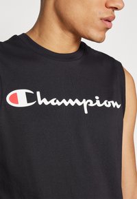Champion ICONS SLEEVELESS CREWNECK LARGE LOGO - Top - black