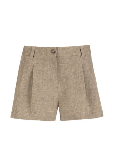 Shorts en lin beige avec fermeture à boutons à l'avant, passants pour ceinture et plis subtils, conçus pour une coupe décontractée.