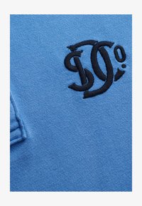 Sélectionné, deep blue wave eclipse navy