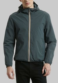 Non sélectionné, gris