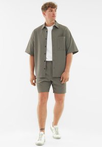 Johnny Urban MASON - Pantaloni sportivi - grey olive